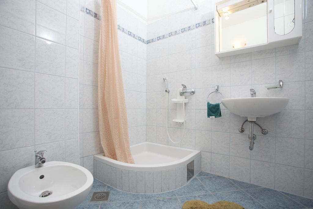 Apartment Mileta Makarska Eksteriør billede